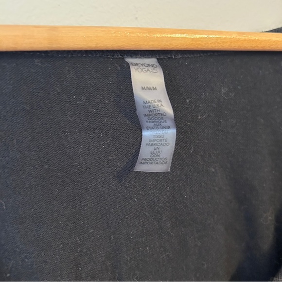 Beyond Yoga Black Twist Up Reversible Pullover - Picture 6 of 7